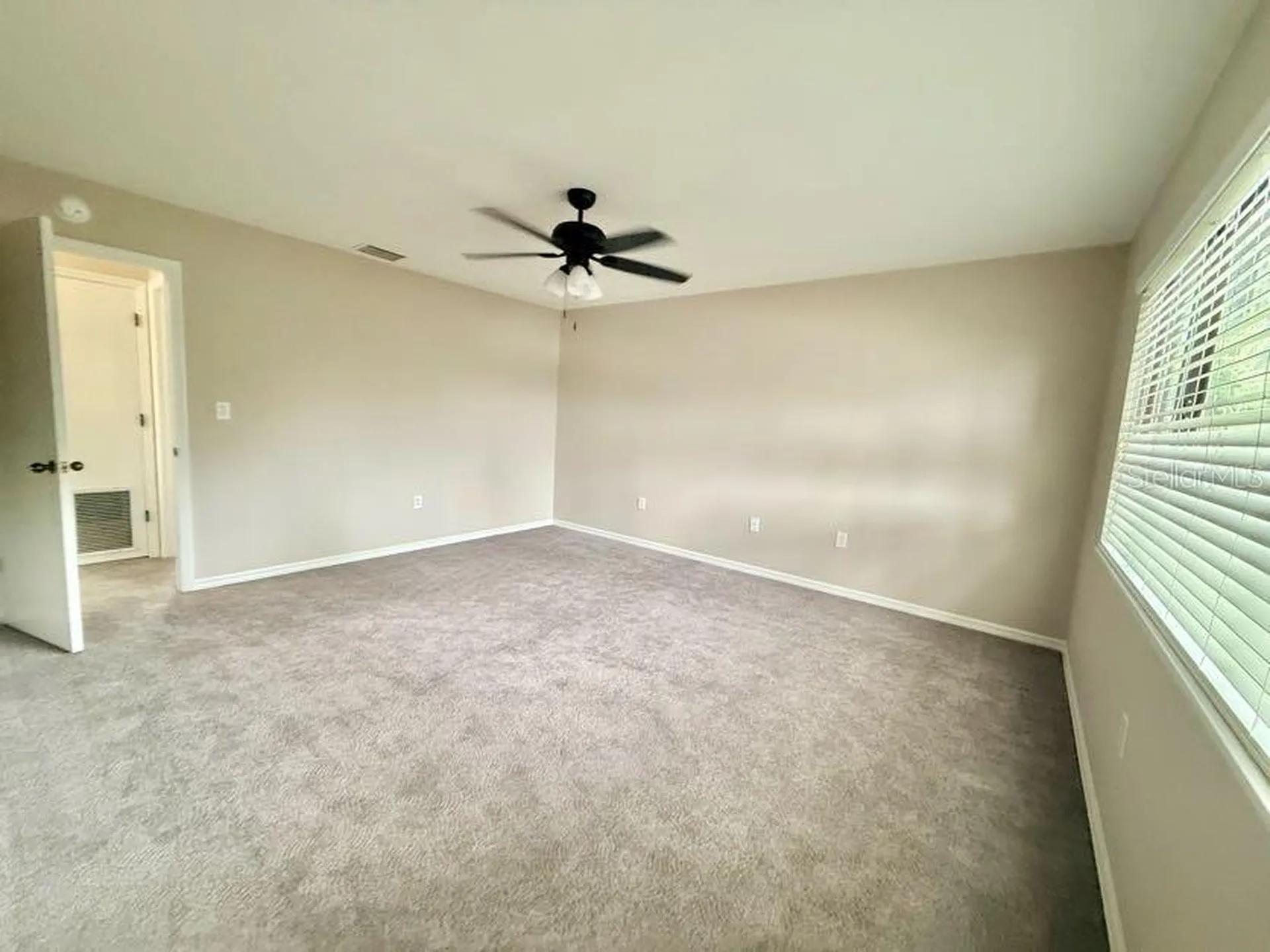 6804 Lake View Drive Yalaha FL 34797