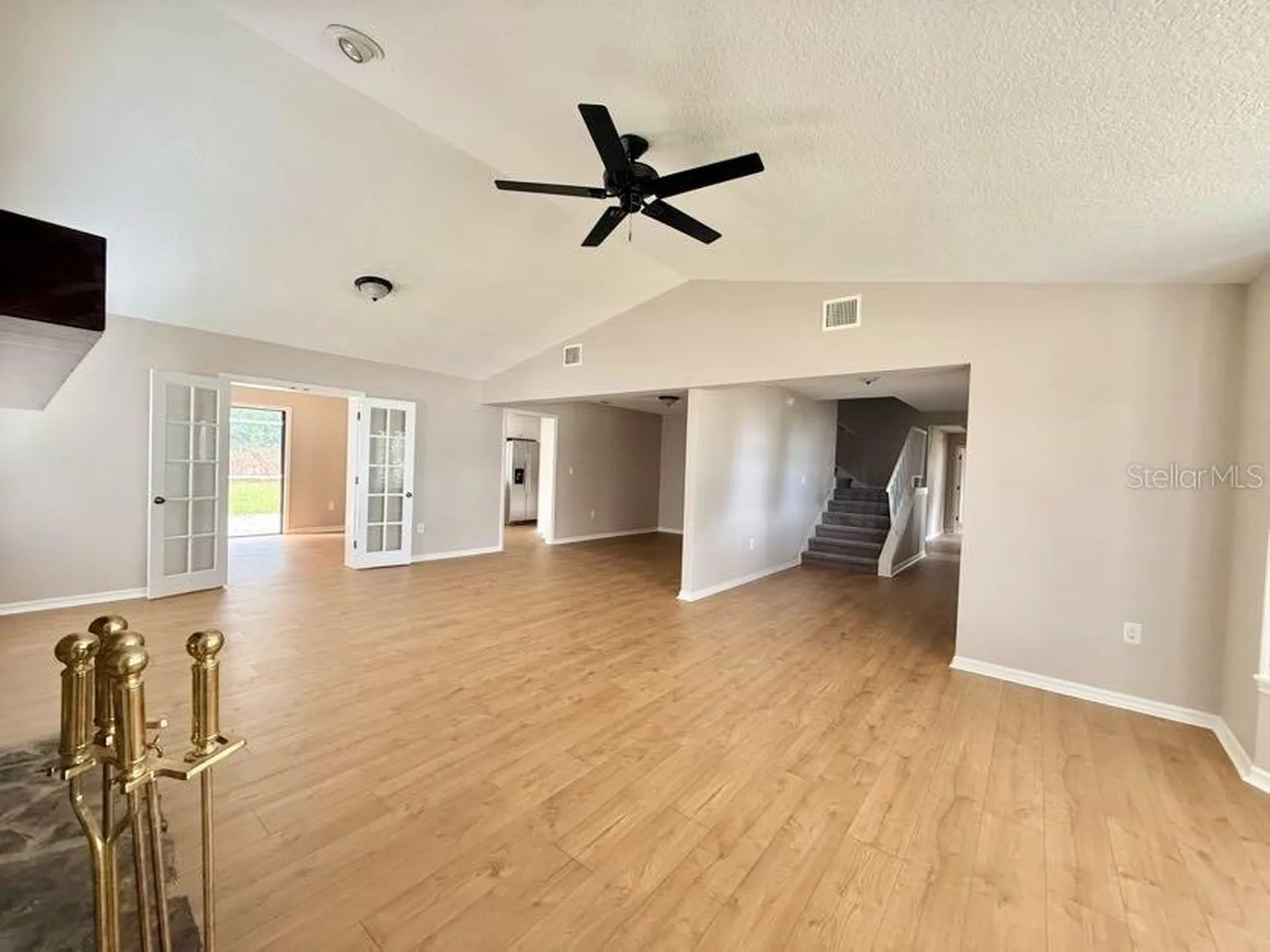 6804 Lake View Drive Yalaha FL 34797