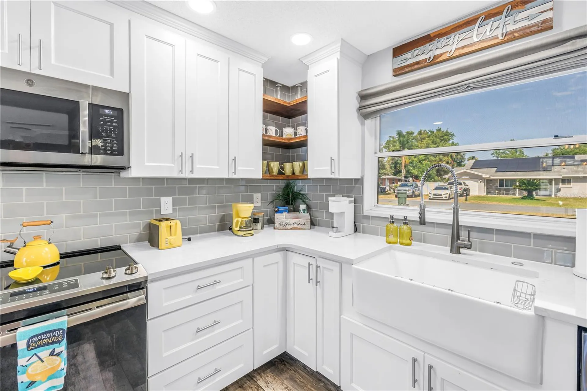 12096 Oak Street Largo FL 33774