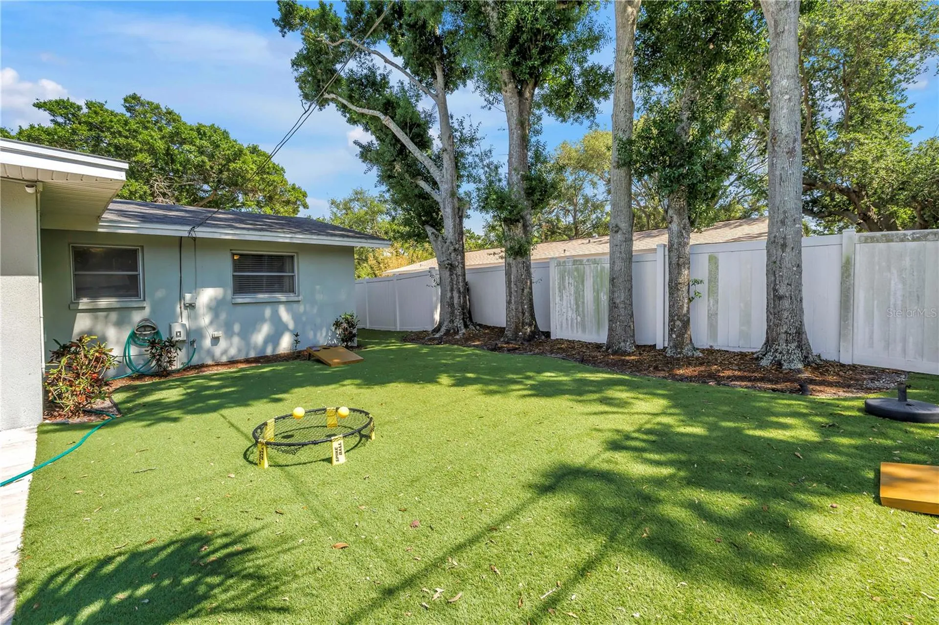 12096 Oak Street Largo FL 33774