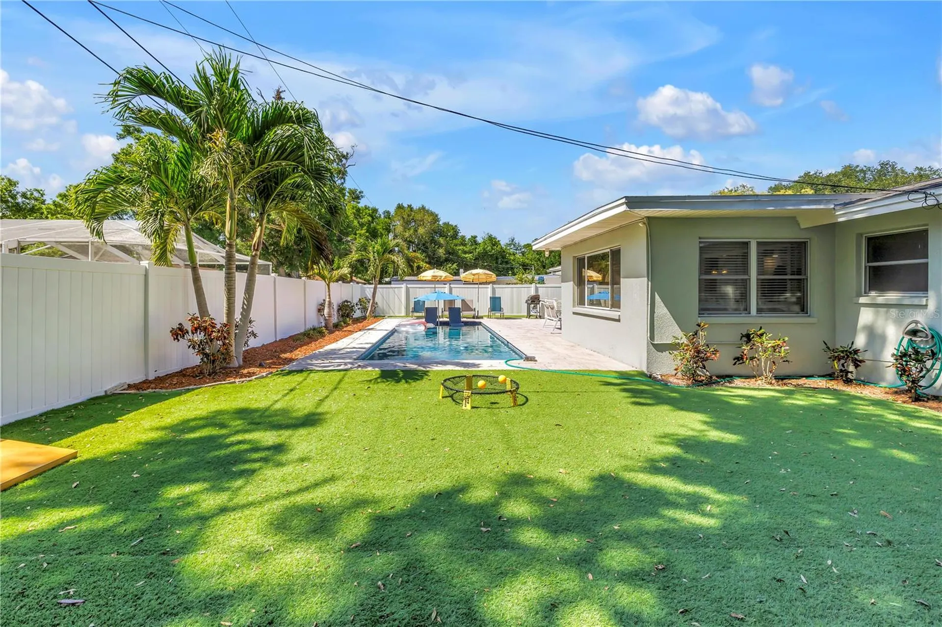 12096 Oak Street Largo FL 33774