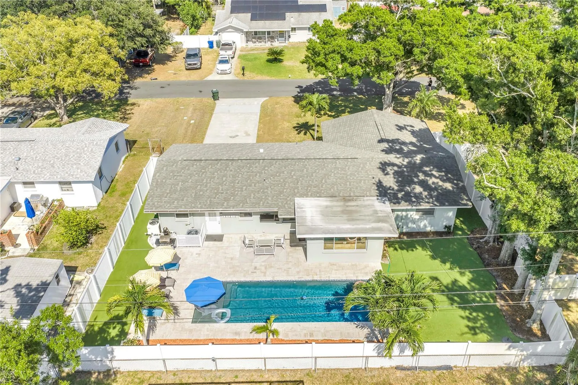 12096 Oak Street Largo FL 33774