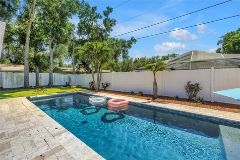 12096 Oak Street Largo FL 33774