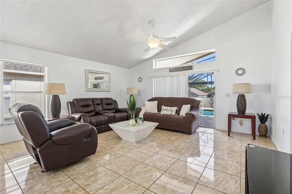 753 Casterton Circle Davenport FL 33897