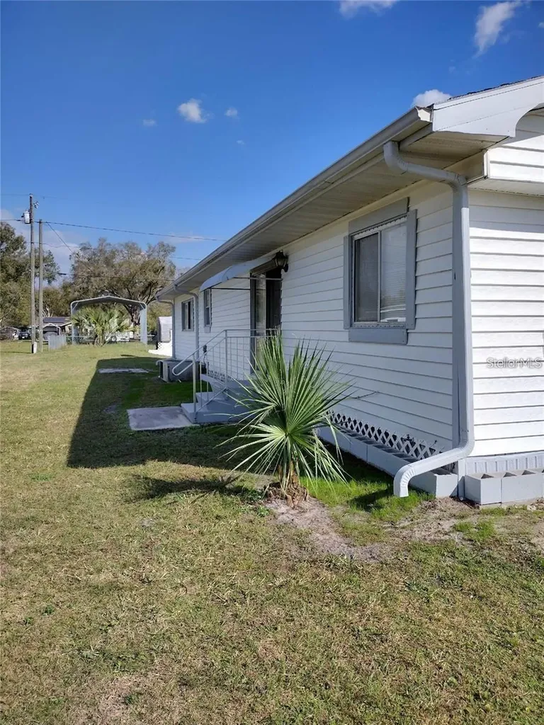 1635 Hope Street Intercession City FL 33848