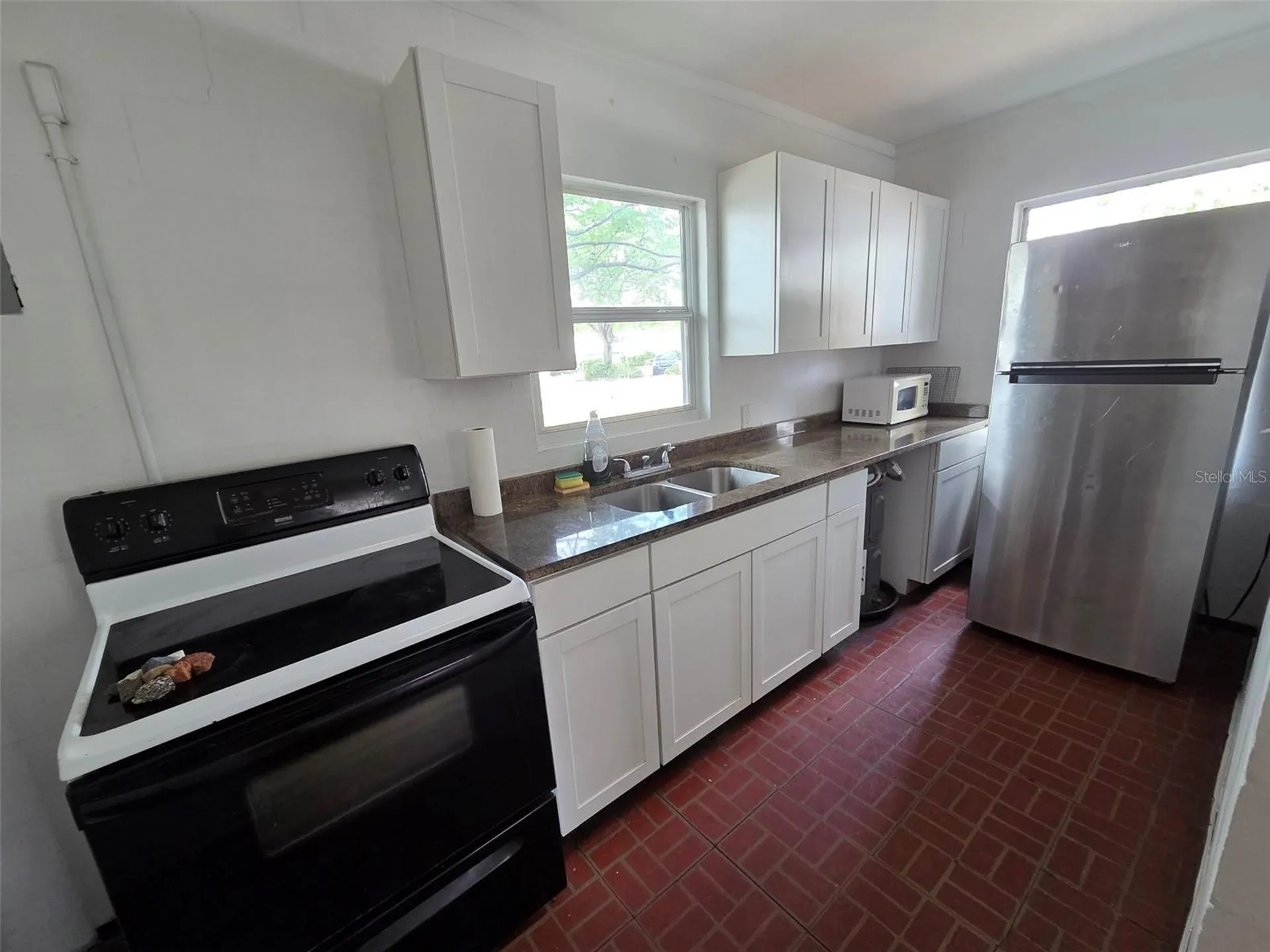 5206 7 Th Street Zephyrhills FL 33542