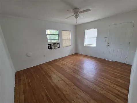 5206 7 Th Street Zephyrhills FL 33542