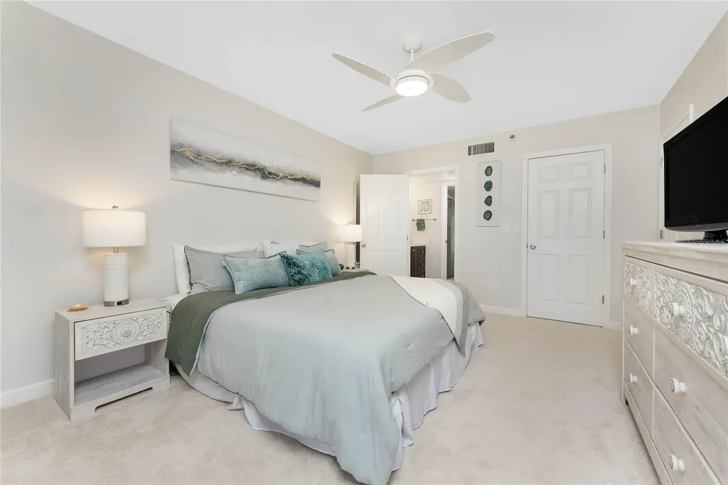 1551 Beach Road Englewood FL 34223