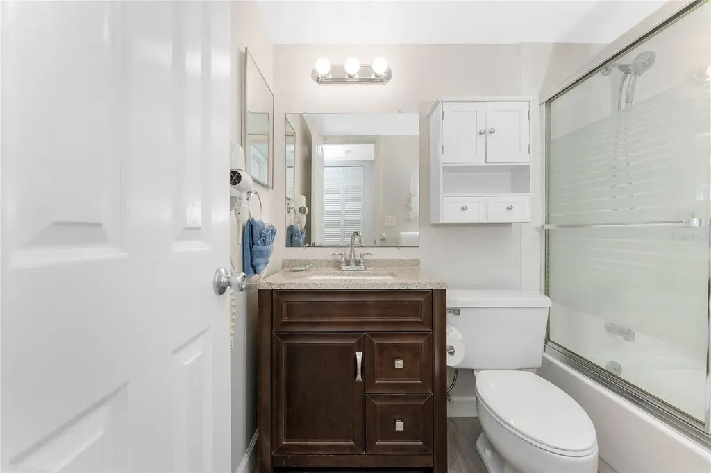 1551 Beach Road Englewood FL 34223