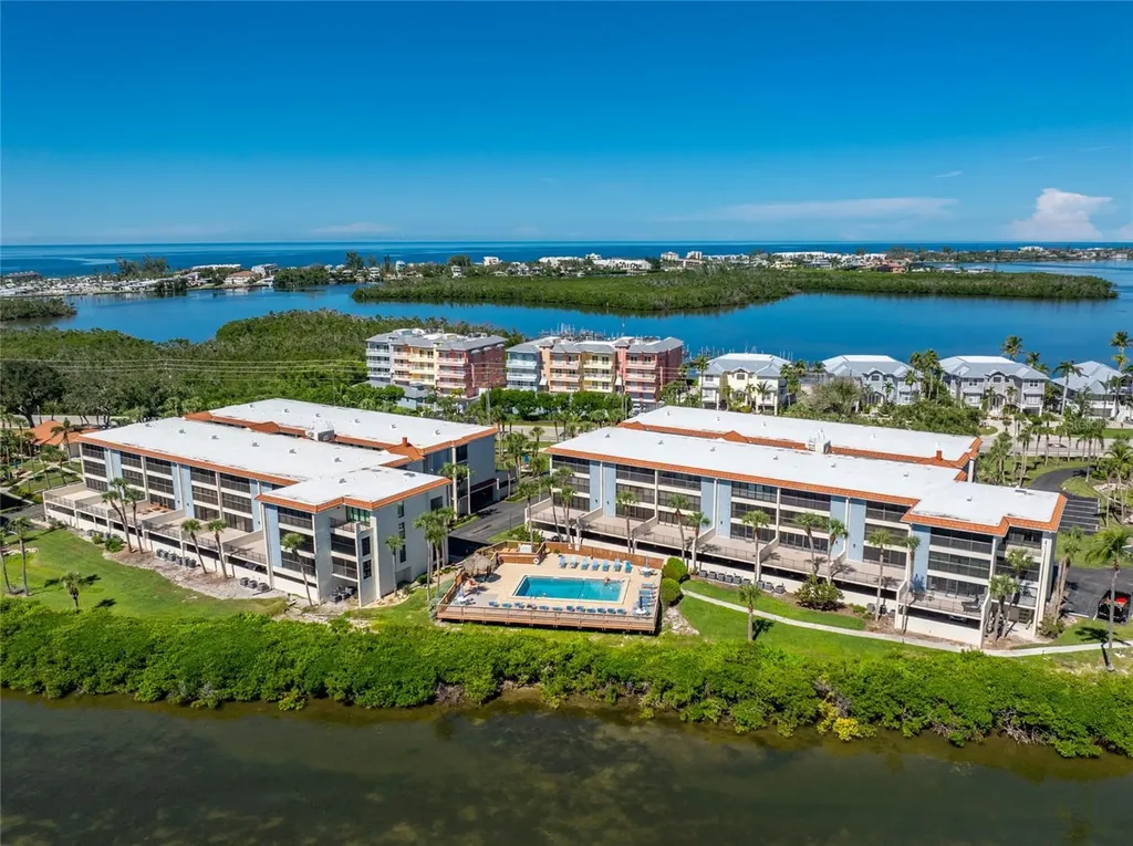 1551 Beach Road Englewood FL 34223
