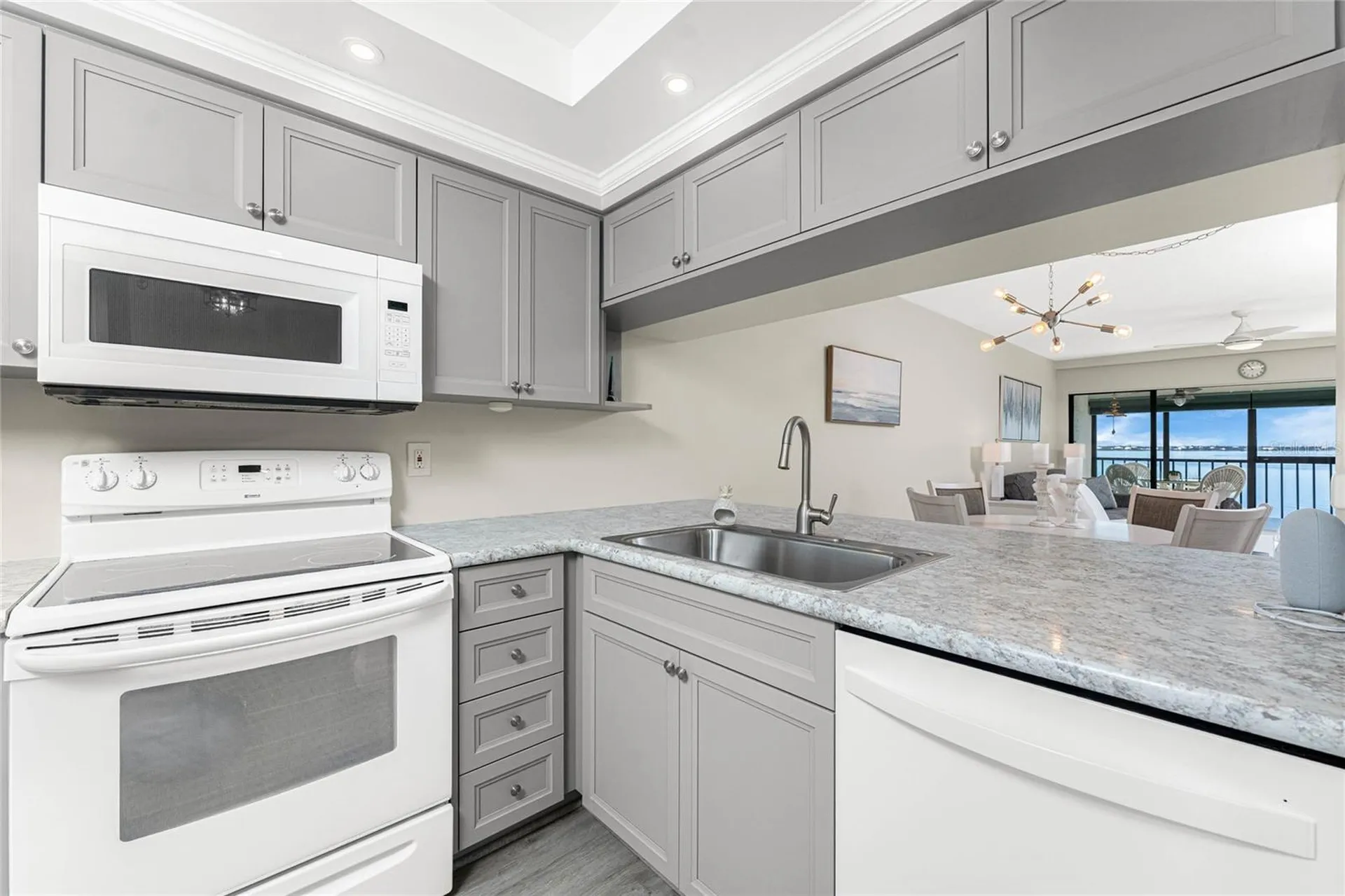 1551 Beach Road Englewood FL 34223