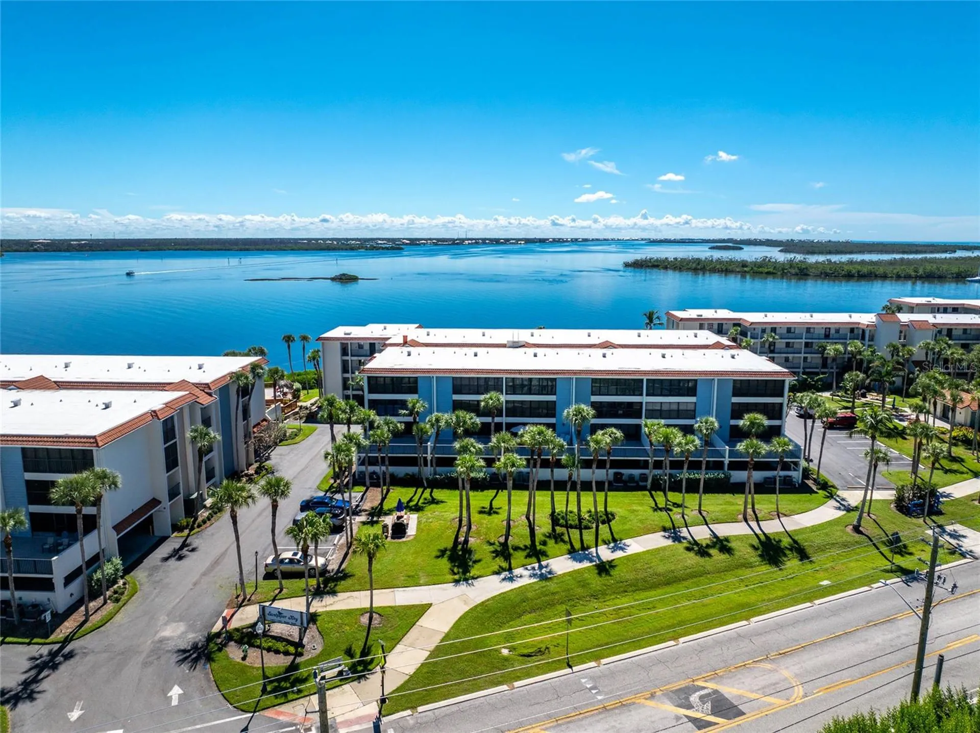 1551 Beach Road Englewood FL 34223