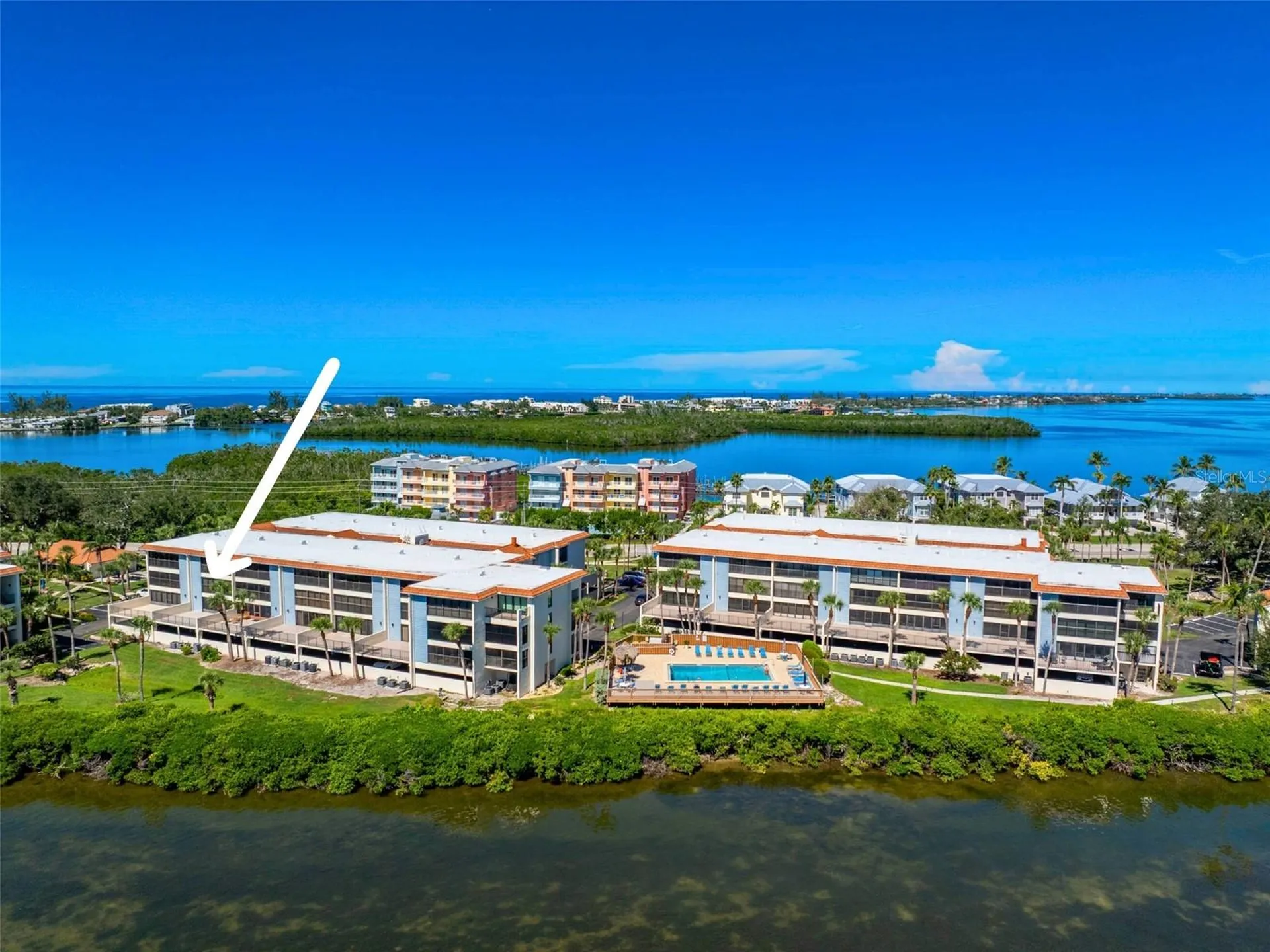 1551 Beach Road Englewood FL 34223