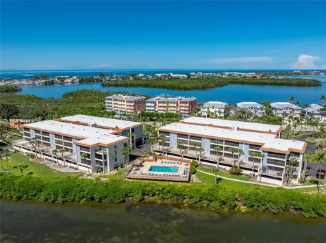 1551 Beach Road Englewood FL 34223