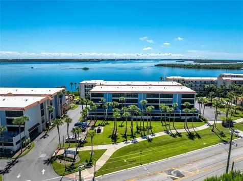 1551 Beach Road Englewood FL 34223