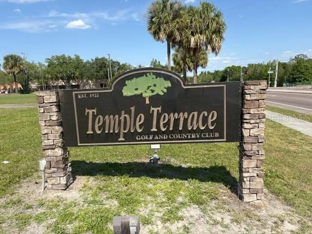 112 N Lockmoor Avenue Temple Terrace FL 33617