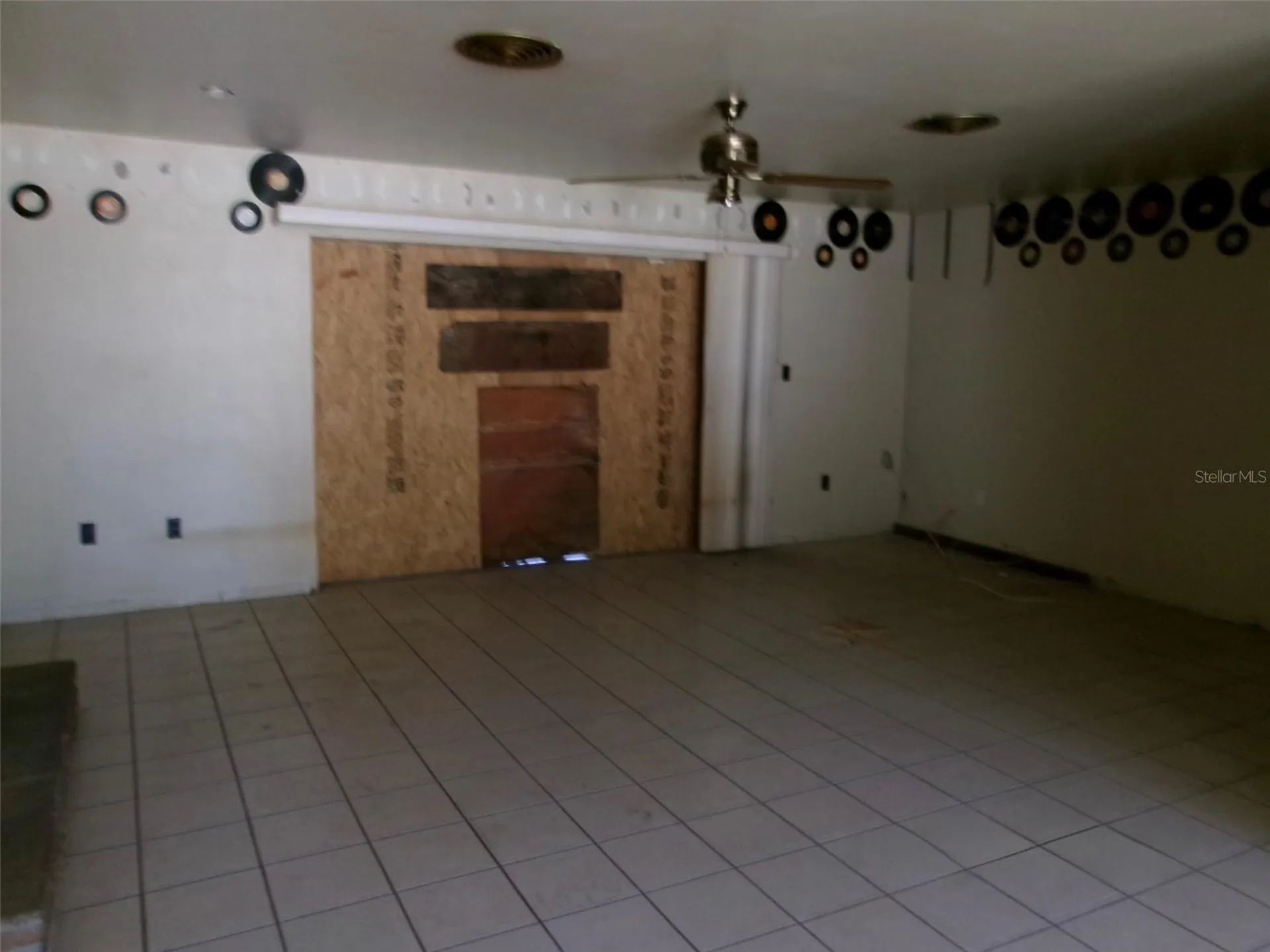 2555 Wood Street Sarasota FL 34237
