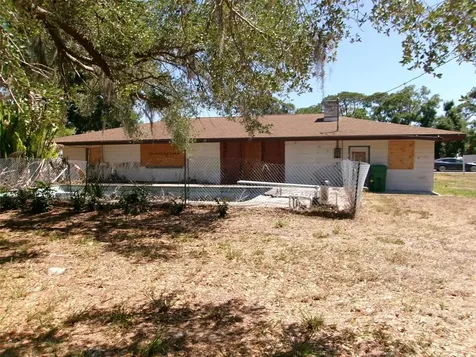 2555 Wood Street Sarasota FL 34237