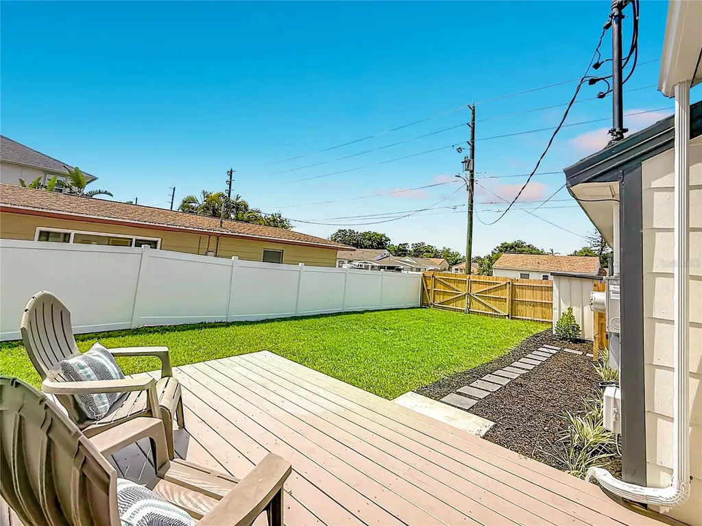 5431 Dartmouth Avenue N St Petersburg FL 33710