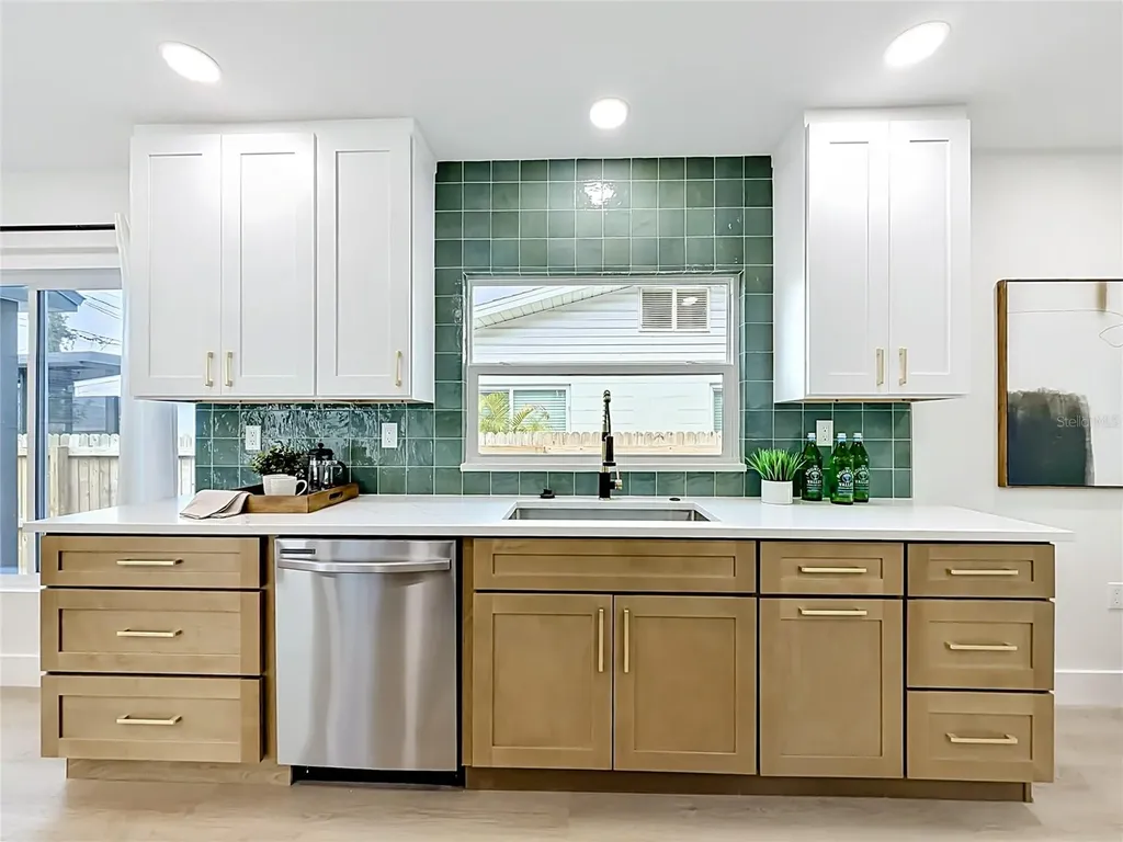 5431 Dartmouth Avenue N St Petersburg FL 33710