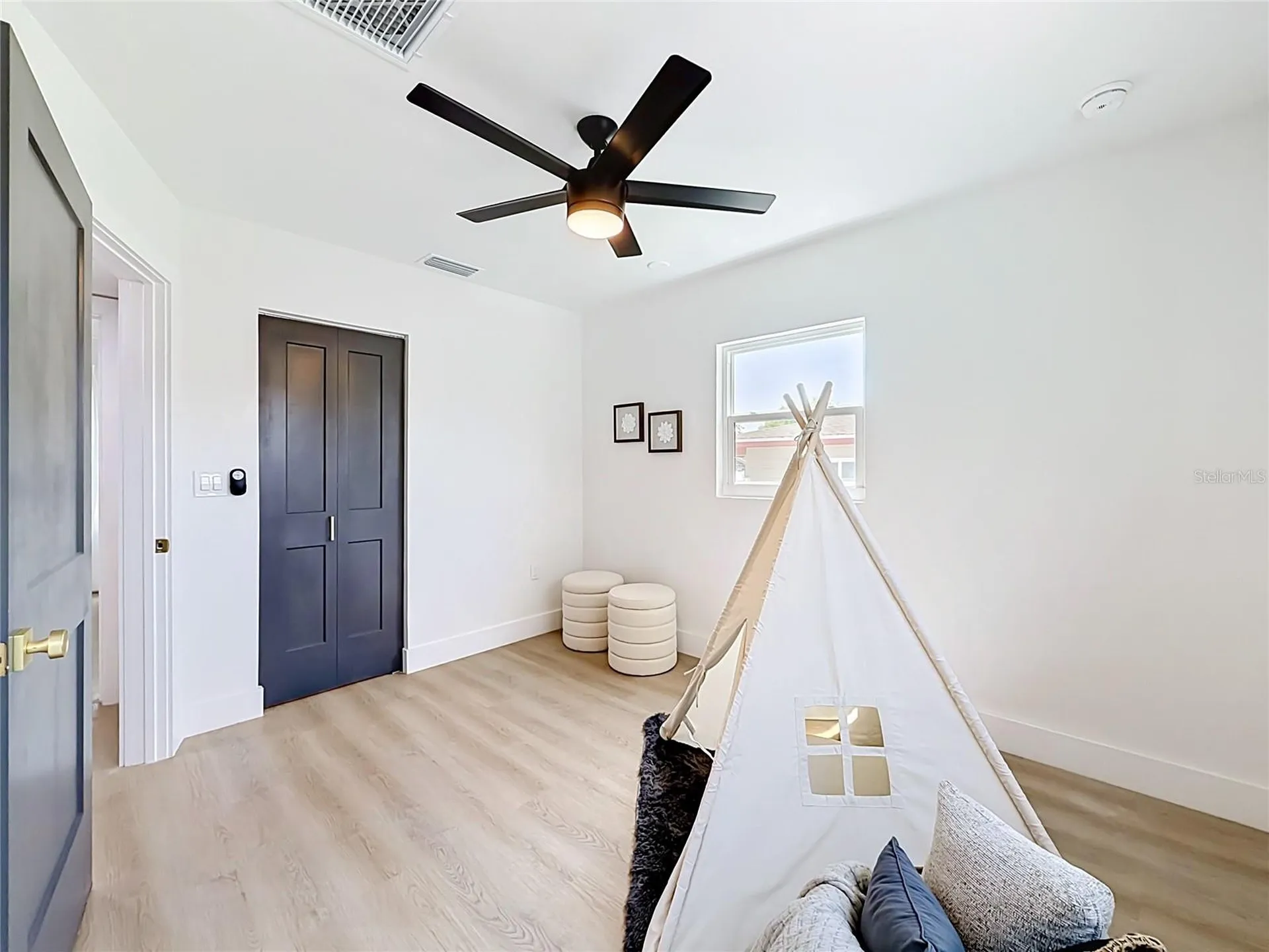 5431 Dartmouth Avenue N St Petersburg FL 33710