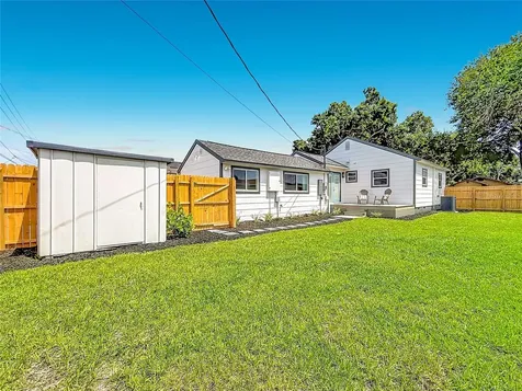5431 Dartmouth Avenue N St Petersburg FL 33710