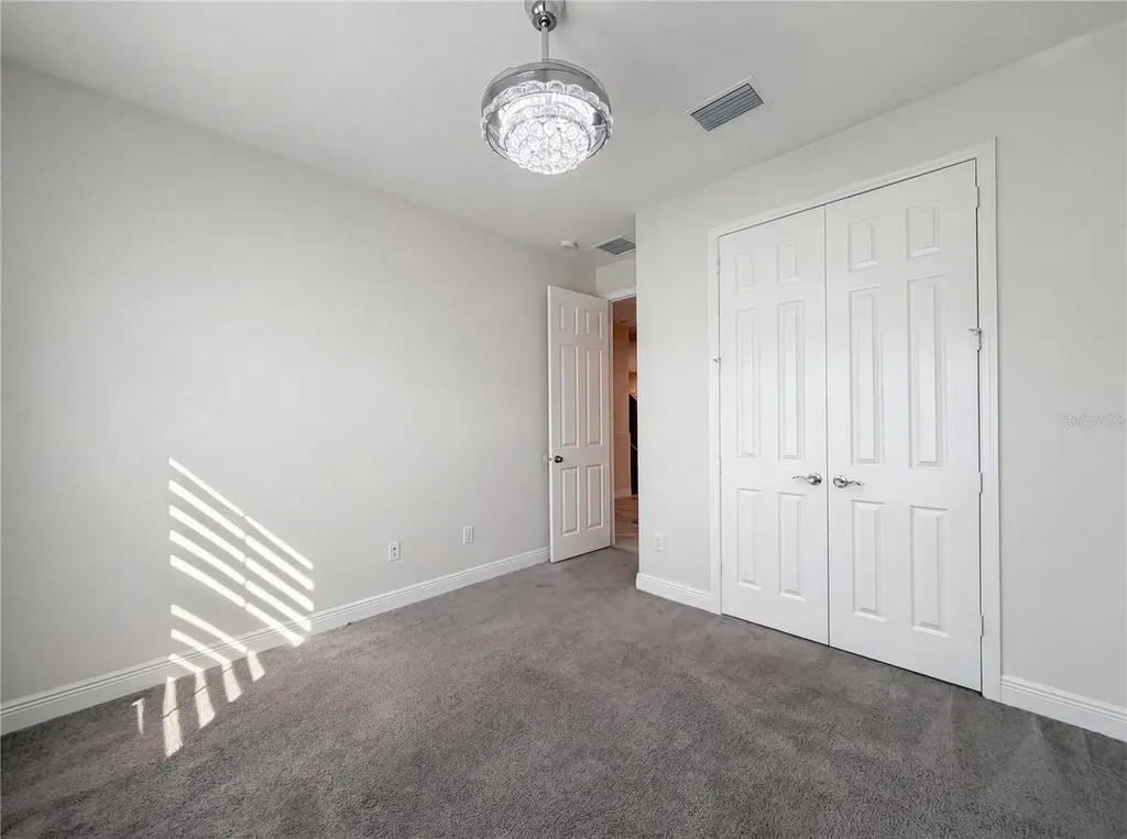 12643 Horseshoe Bend Drive Lithia FL 33547