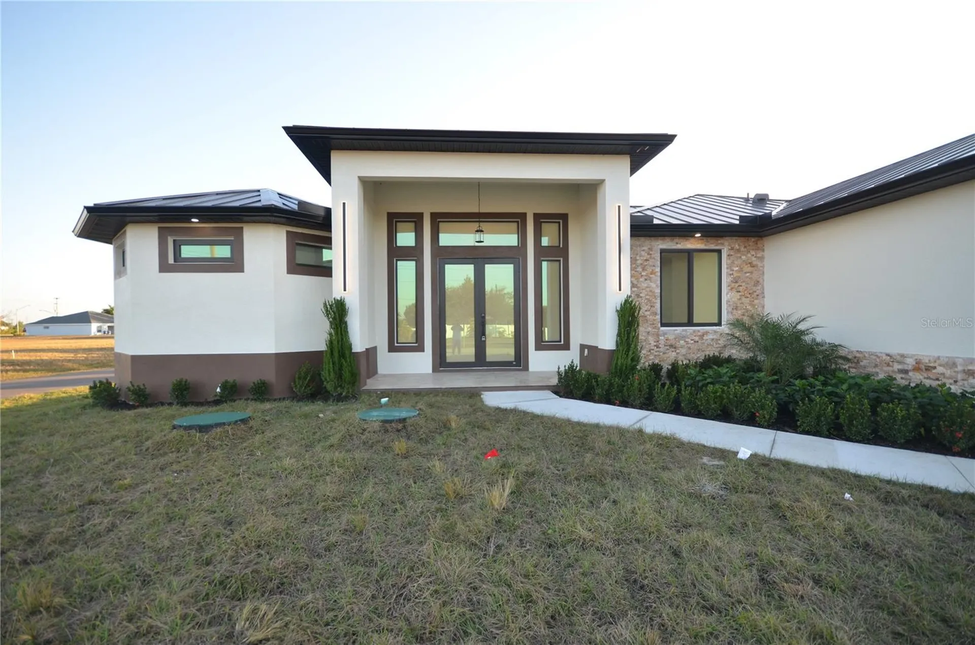 2416 Diplomat Parkway W Cape Coral FL 33993