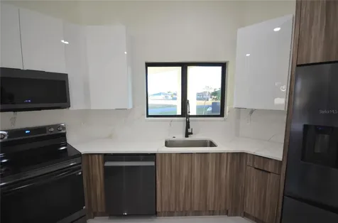 2416 Diplomat Parkway W Cape Coral FL 33993