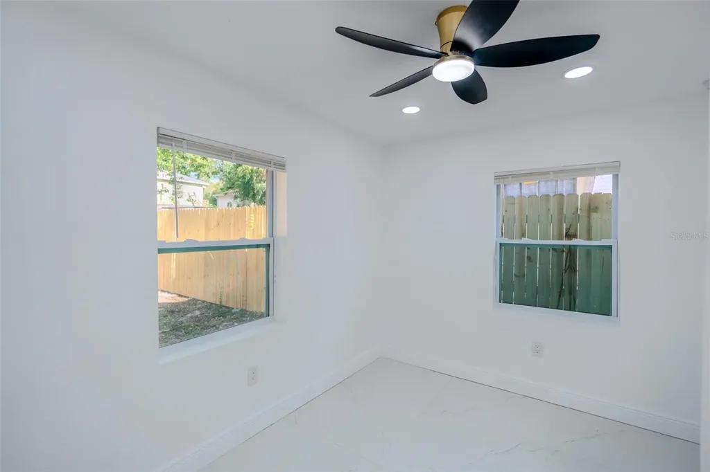 9407 N 12th Street Tampa FL 33612