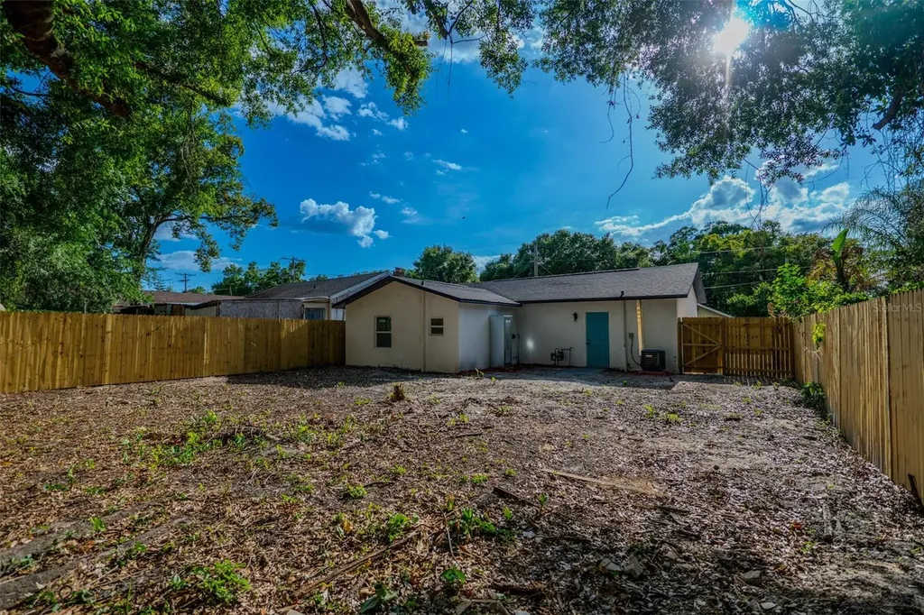 9407 N 12th Street Tampa FL 33612
