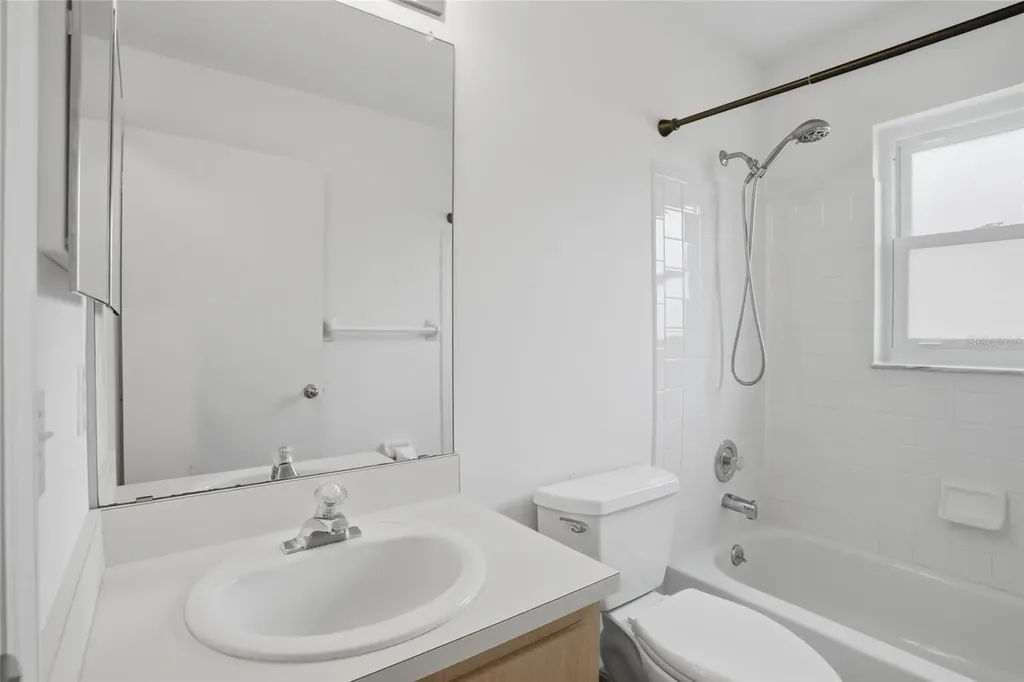 204 Greenwich Street Davenport FL 33896
