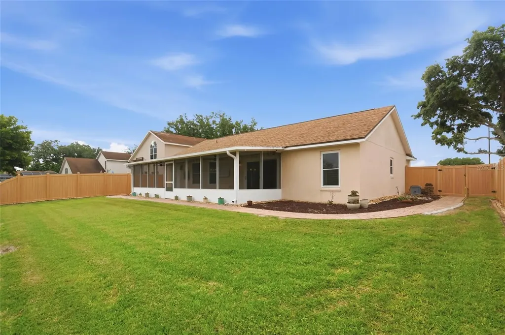 204 Greenwich Street Davenport FL 33896