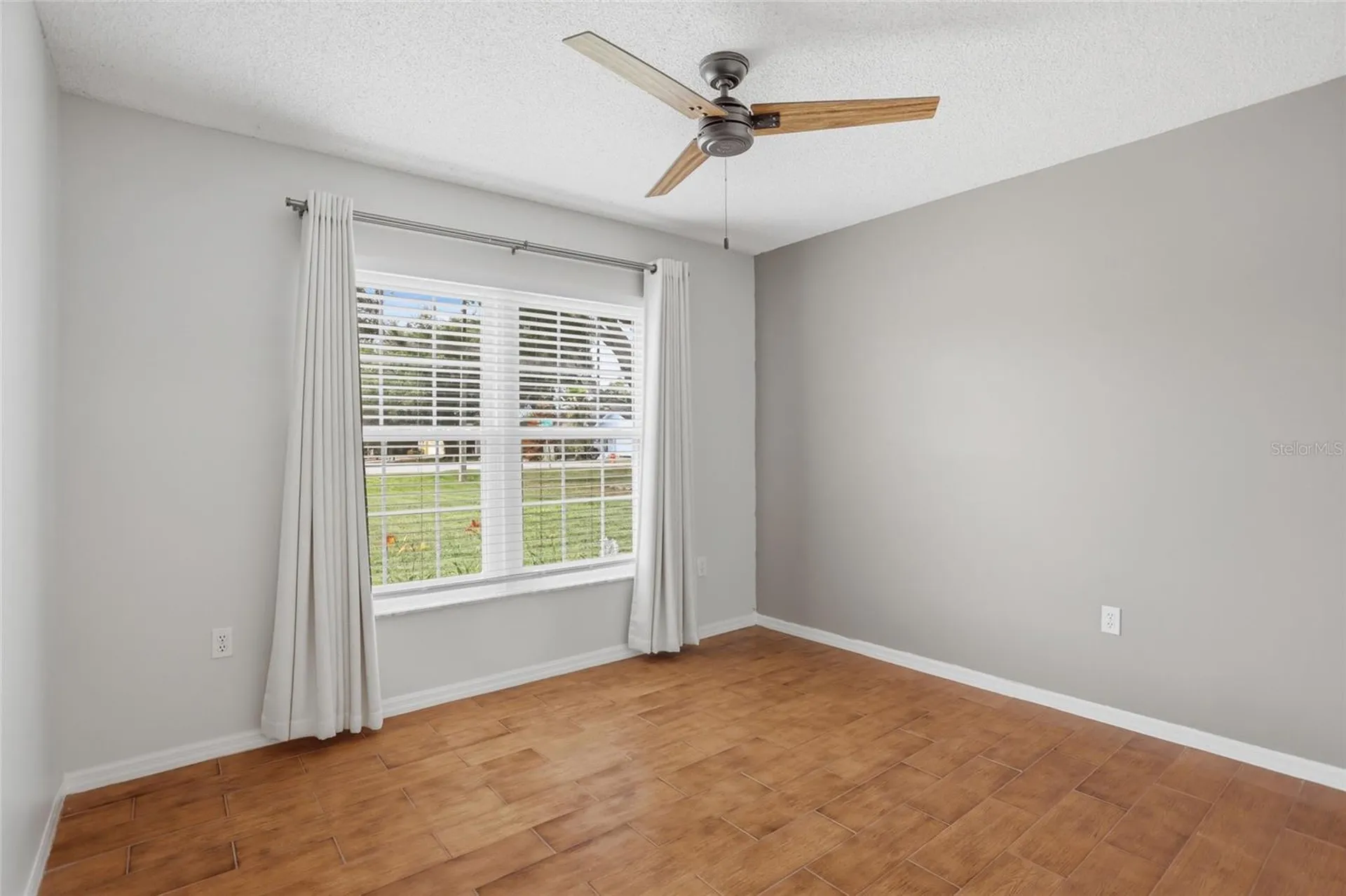 204 Greenwich Street Davenport FL 33896