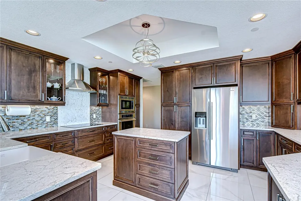 555 5th Avenue NE St Petersburg FL 33701