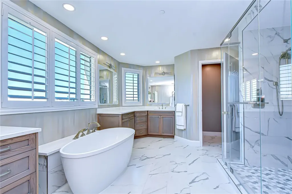 555 5th Avenue NE St Petersburg FL 33701
