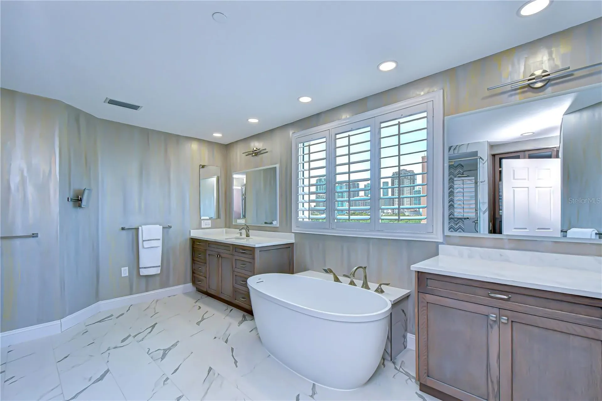 555 5th Avenue NE St Petersburg FL 33701
