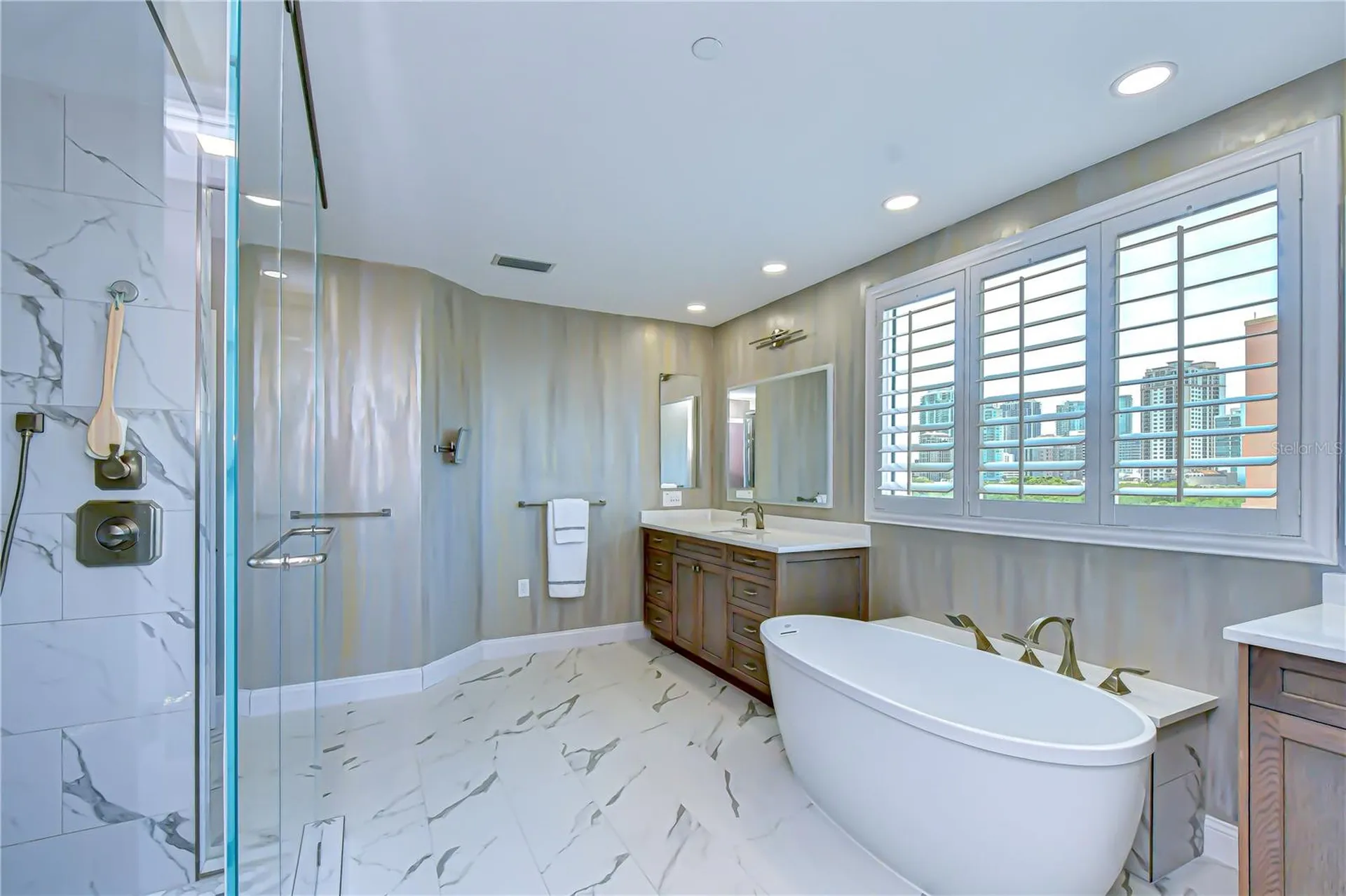 555 5th Avenue NE St Petersburg FL 33701