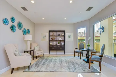 555 5th Avenue NE St Petersburg FL 33701