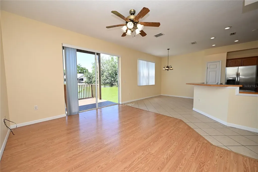 2010 Hatteras Point Lakeland FL 33813