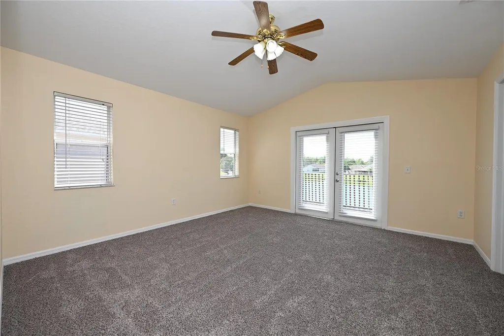 2010 Hatteras Point Lakeland FL 33813