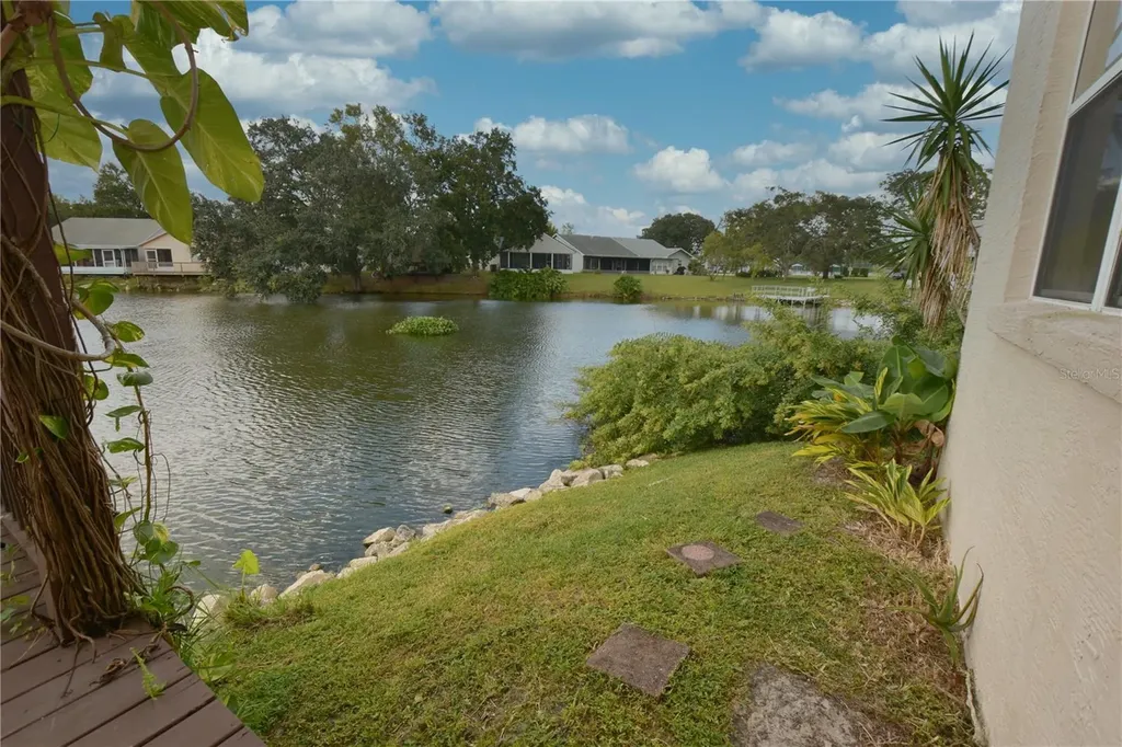 2010 Hatteras Point Lakeland FL 33813