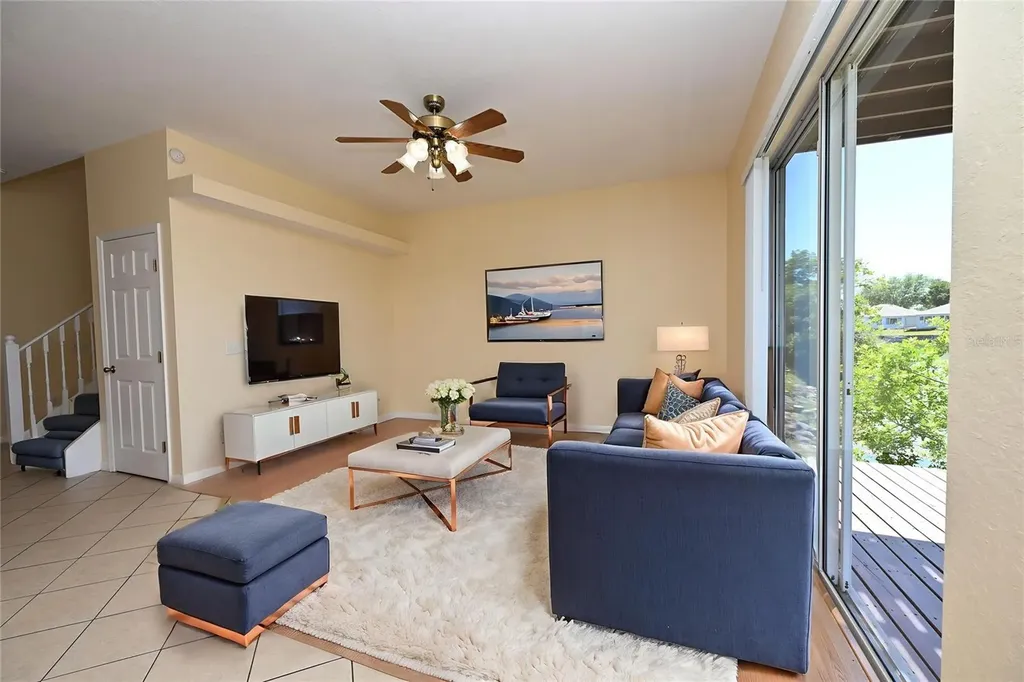2010 Hatteras Point Lakeland FL 33813