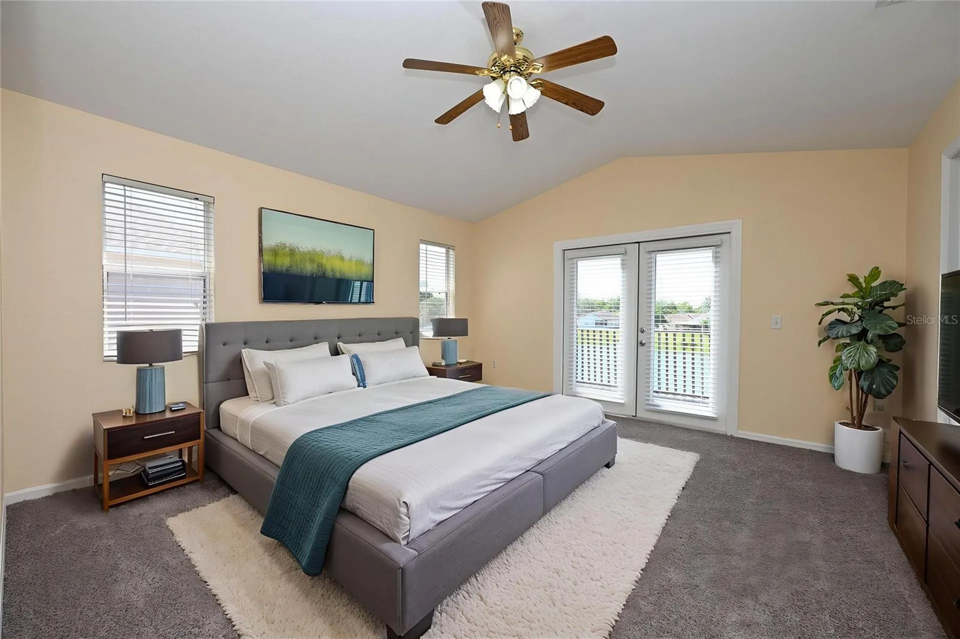 2010 Hatteras Point Lakeland FL 33813
