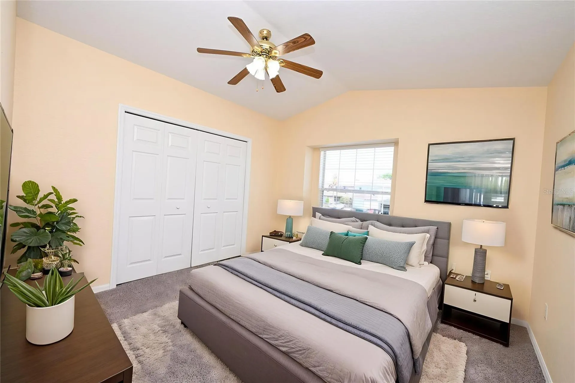 2010 Hatteras Point Lakeland FL 33813