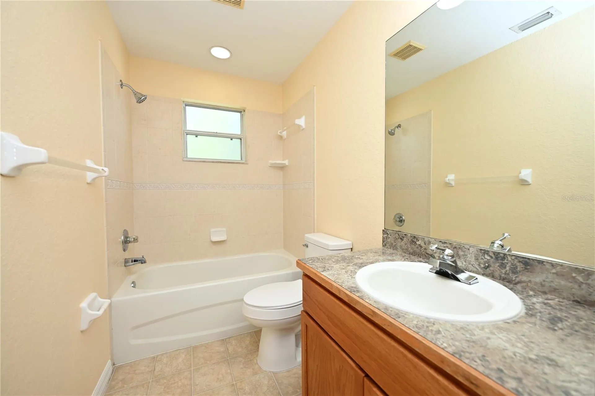 2010 Hatteras Point Lakeland FL 33813