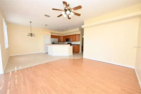 2010 Hatteras Point Lakeland FL 33813