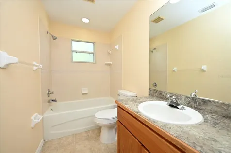 2010 Hatteras Point Lakeland FL 33813