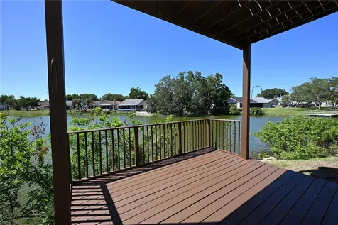2010 Hatteras Point Lakeland FL 33813