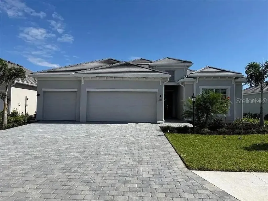 5531 Lightning Whelk Lakewood Ranch FL 34211